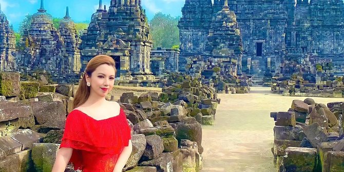 Pose di Depan Candi Berbaju Merah, Heni Tania Istri Kombes Polisi Disebut 