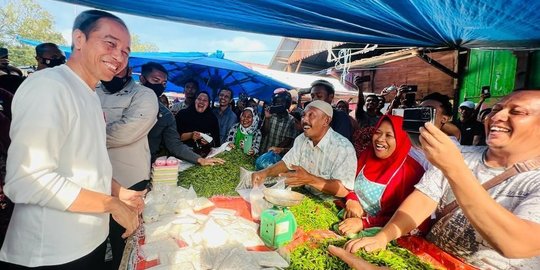 Jokowi Beberkan Kunci Pasar Tradisional Bersaing dengan Pasar Modern