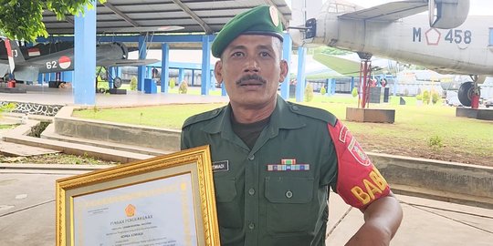 Babinsa Azmiadi bak Mimpi Jabat Tangan Jenderal Bintang Empat