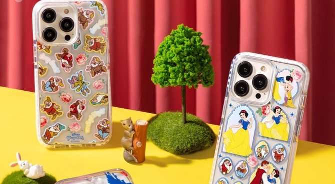 produk kolaborasi the case bible dan disney