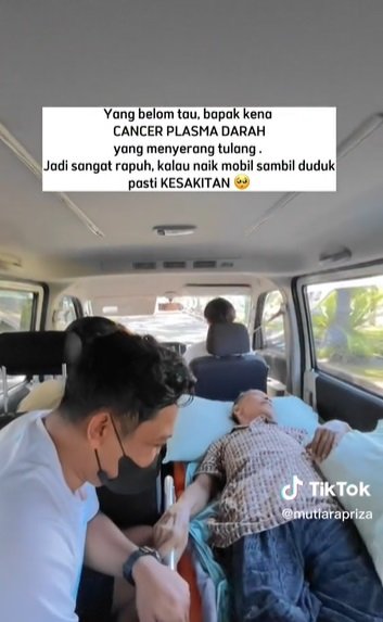 wanita ini beli ambulans untuk ayah yang sedang sakit pengorbanannya menyentuh hati