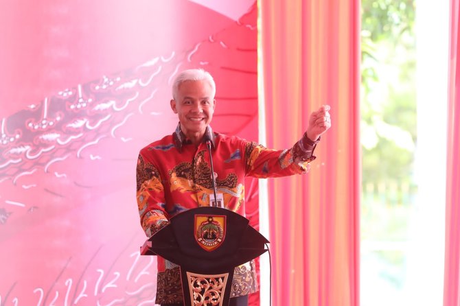 gubernur jawa tengah ganjar pranowo