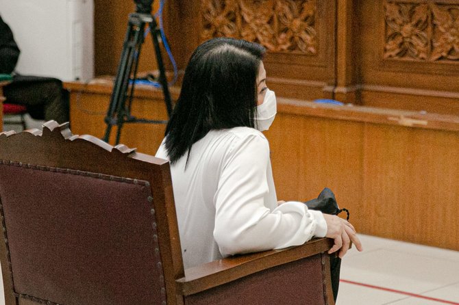 momen putri candrawathi divonis 20 tahun penjara