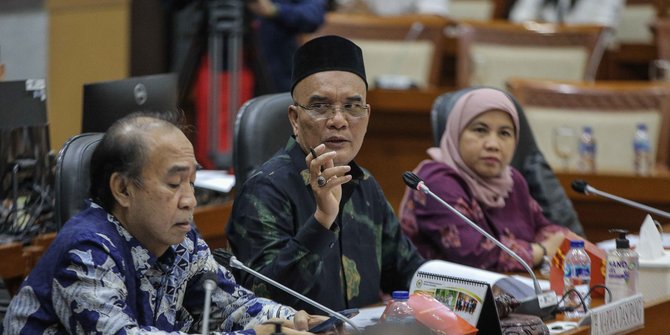 Alot, DPR Upayakan Tekan Biaya Haji di Angka Rp49 Juta