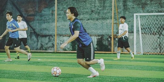 6 Momen Rizky Febian Main Futsal Ditonton Mahalini, Selebrasi Cetak Gol Bikin Ngakak