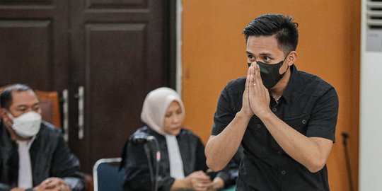 Divonis 1,5 Tahun, Bagaimana Nasib Bharada E Di Polri? | Merdeka.com