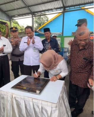 gedung pengolahan sampah jombor kidul