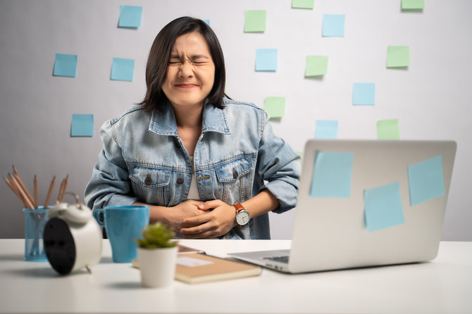 biar nggak tiba tiba pingsan ini 4 gejala maag akut yang pantang diabaikan