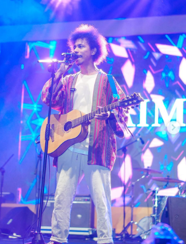 lagunya viral di tiktok intip profil raim laode