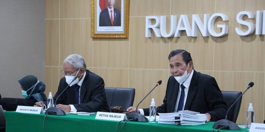 Dewas Minta Pimpinan KPK Segera Putuskan Status Kasus Formula E