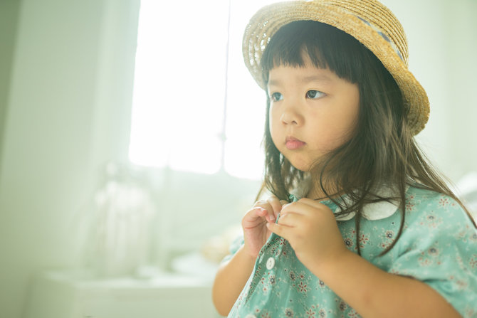 cara mudah meredakan biang keringat pada tubuh anak bisa ibu terapkan di rumah lho