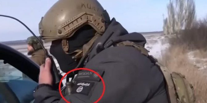 Tentara Ukraina Terlihat Pakai Logo ISIS di Seragam Militernya