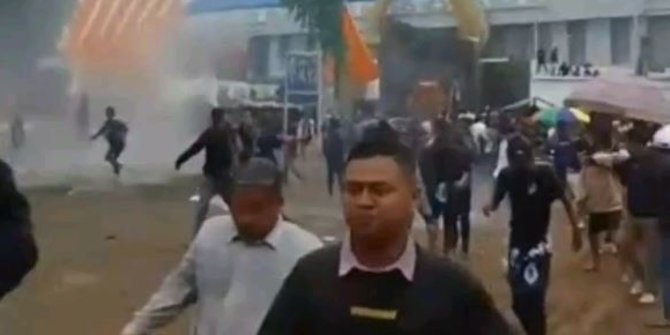 Polisi Periksa 20 Saksi Terkait Kerusuhan di Stadion Jatidiri
