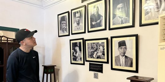 Napak Tilas Kehidupan Bung Karno, Ganjar Kunjungi Rumah Kelahiran Hingga Kamar Kos