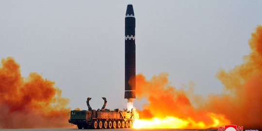 Tanggapi Ancaman AS-Korsel, Korea Utara Luncurkan Balistik Hwasong-15