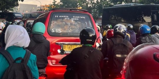 Traffic Light Mati di Pasar Rebo Lama Ditangani & Buat Macet Parah, Ini Kata Dishub