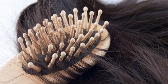Cara Mengatasi Rambut Kusut dan Rontok, Bisa Dilakukan di Rumah
