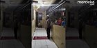 VIDEO: Suara Merdu Bripka Deri Indra jadi Imam Salat Tahanan di Dalam Penjara