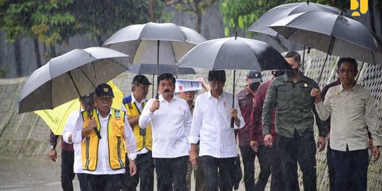 Disorot Jokowi, Pemprov DKI Bebaskan 6,5 Hektare untuk Normalisasi Sungai Ciliwung