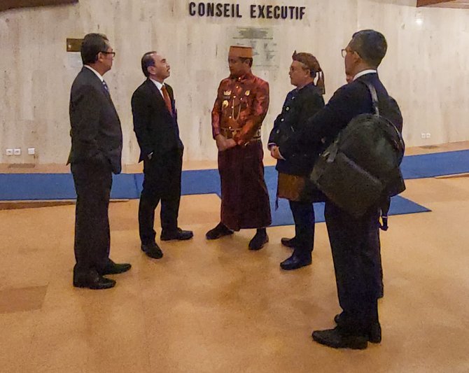 gubernur sulsel menjadi pembicara di forum unesco