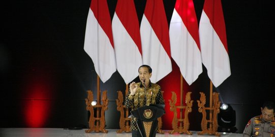 Jokowi Beberkan Alasan Bangun IKN, Bandingkan Indonesia Dengan Amerika ...