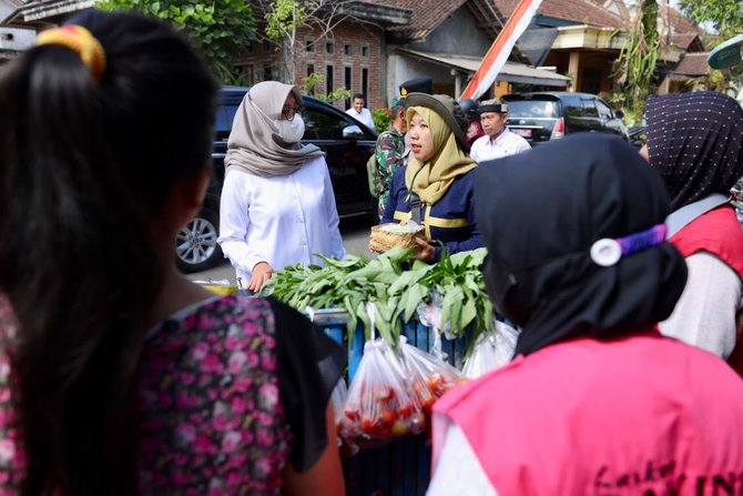 penjual sayur banyuwangi keliling kirim makanan ke balita stunting