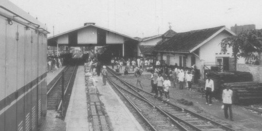 Jalur Kereta Rangkasbitung-Tanah Abang di Balik Kisah Cinta Fatmawati pada Sukarno