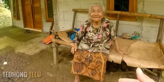 Mengunjungi Kampung Sodong, Desa Para Lansia yang Tersembunyi di Balik Lembah