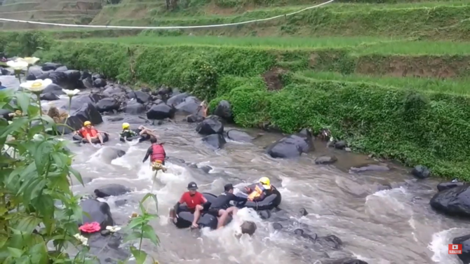 wisata sindangkasih garut