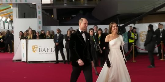 Calon Ratu Inggris, Harga Anting Dikenakan Kate Middleton Cuma Rp300 Ribuan