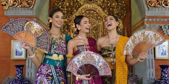 Miss Universe 2022, R'Bonney Gabriel Berbusana Tradisional Bali di Ubud