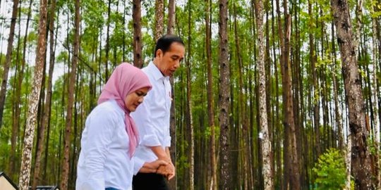 Momen Jokowi dan Iriana Nikmati Kesejukan IKN Nusantara