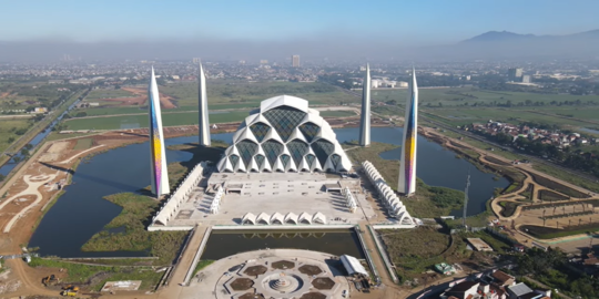 Masjid Al Jabbar Ditutup Sementara Jelang Ramadhan