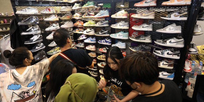 Berburu Sepatu Lokal hingga Internasional di Jakarta Sneaker Day 2023
