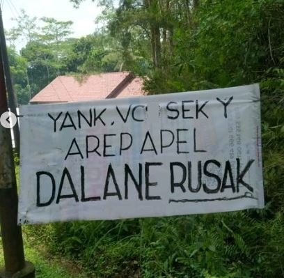 curhatan warga lewat spanduk