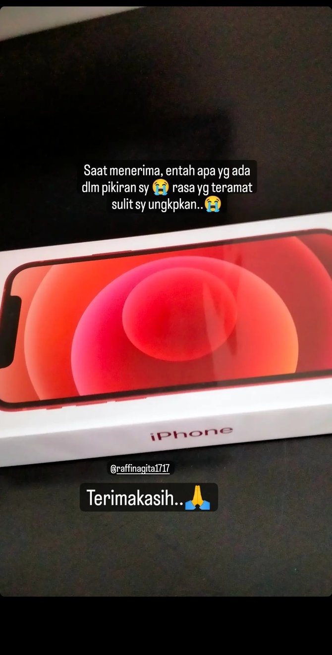 sus rini pengasuh rayyanza dapat hadiah iphone dari raffi ahmad dan nagita