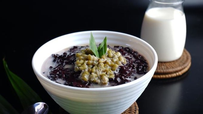 bubur kacang hijau ketan hitam