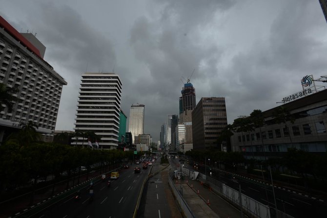 langit mendung di jakarta