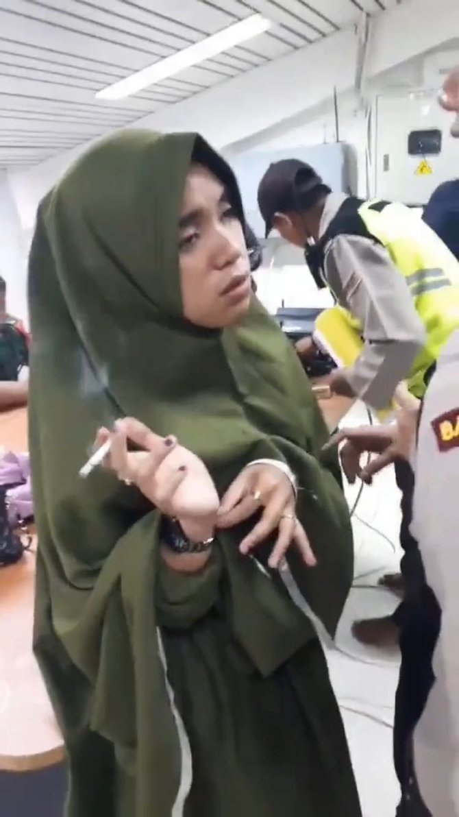 ridwan kamil unggah copet wanita yang tertangkap di masjid al jabbar pakai gamis