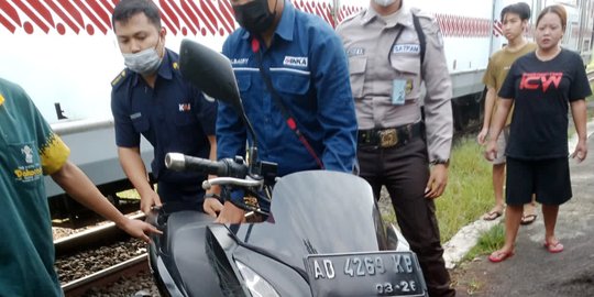 Motor Tabrak KA Batara di Sukoharjo, Satu Orang Terluka