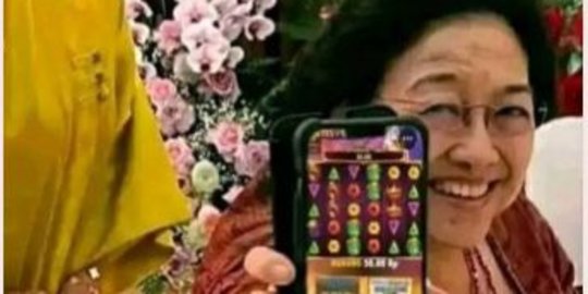 CEK FAKTA: Hoaks Foto Puan dan Megawati Bermain Game Slot