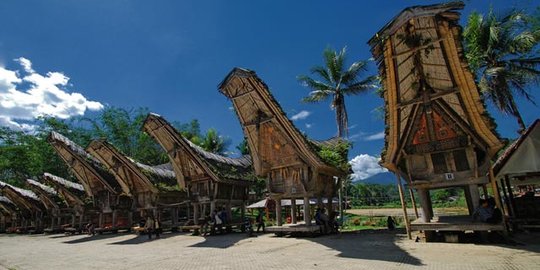 9 Wisata Budaya yang Populer di Indonesia, Unik dan Menarik