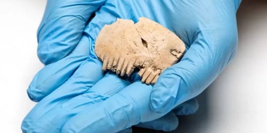 Sisir Zaman Besi Terbuat dari Tengkorak Manusia, Arkeolog Urai Ada Makna Tersembunyi
