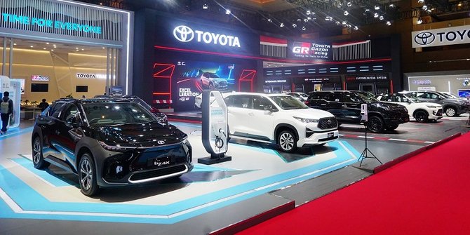 Toyota di IIMS 2023: Trio Mobil MPV Ini Terlaris termasuk All New Kijang Innova Zenix