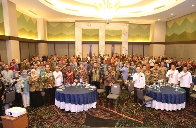 mentan syl saat rakor pengelolaan dan pengawasan pupuk bersubsidi di bogor