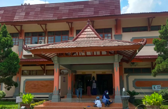 tempat wisata mojokerto yang cocok dipakai berlibur bareng keluarga