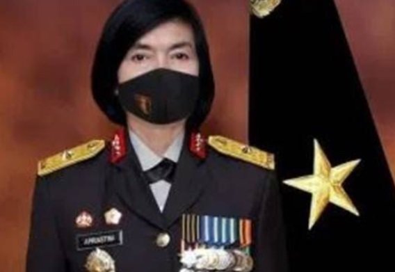 jenderal polisi wanita
