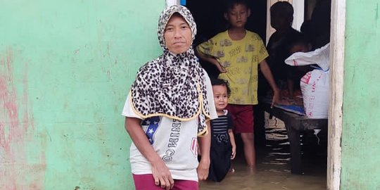 Ribuan Korban Banjir di Bekasi Butuh Air Bersih dan Makanan