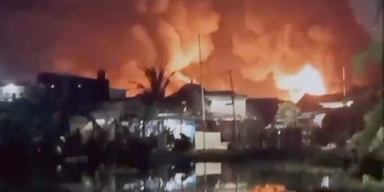 Depo Pertamina Plumpang Koja Terbakar, Petugas Damkar Sebut Ada Korban