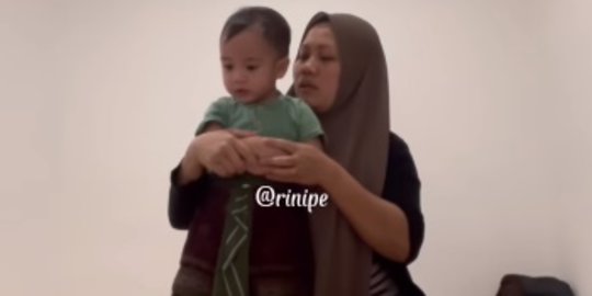 Tengah Rajin Belajar Salat, Intip Deretan Potret Rayyanza Kenakan Sarung